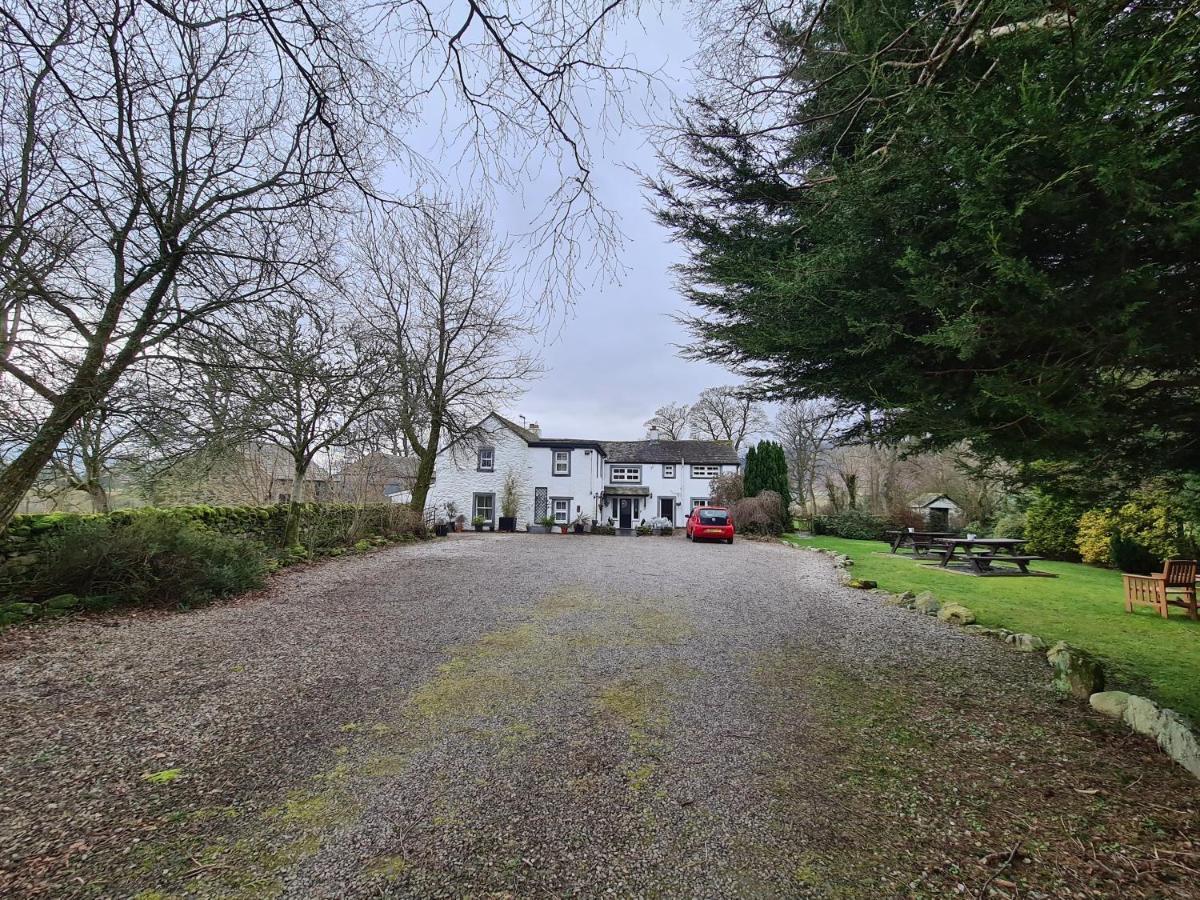 LANE HEAD FARM COUNTRY GUEST HOUSE TROUTBECK, UNITED KINGDOM SEASON